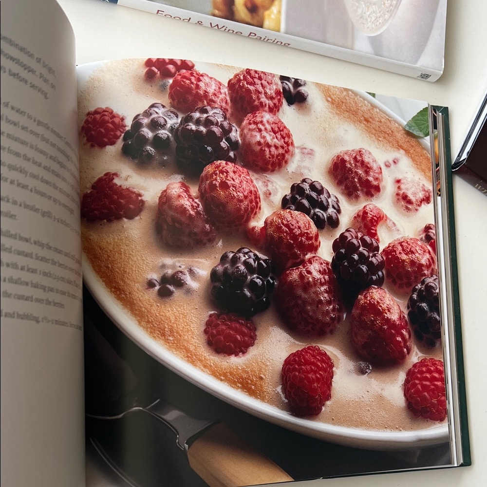 Lot of 5 Williams-Sonoma Cookbook Set  Just Beautiful!